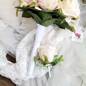 púder nude rózsaszín  menyasszonyi csokor, örökcsokor, selyemvirág csokor kitűzővel (Gyöngy_pasztell) - esküvő - menyasszonyi- és dobócsokor - Meska.hu