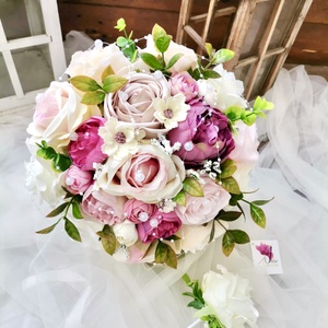 Gyöngyös Pasztell magenta menyasszonyi csokor, örökcsokor, selyemvirág csokor kitűzővel (Gyöngy_magenta_nude) - esküvő - menyasszonyi- és dobócsokor - Meska.hu