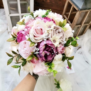 Gyöngyös Pasztell magenta menyasszonyi csokor, örökcsokor, selyemvirág csokor kitűzővel (Gyöngy_magenta_nude) - esküvő - menyasszonyi- és dobócsokor - Meska.hu