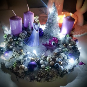 Jégvarázs, Elza adventi koszorú, világító adventi dísz froozen koszorú - karácsony - adventi díszek - adventi koszorú - Meska.hu