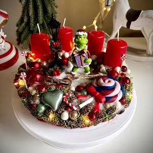 Világító Grincs, grincses adventi koszorú grincses karácsonyi dísz - karácsony - adventi díszek - adventi koszorú - Meska.hu
