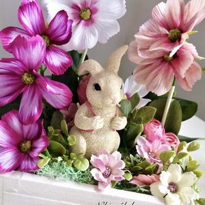 Fiókos Nyuszi Húsvéti dekoráció, Tavaszi asztaldísz, húsvéti kosár dekoráció, pillangóvirág fiók dekor - otthon & életmód - dekoráció - asztal és polc dekoráció - asztaldísz - Meska.hu