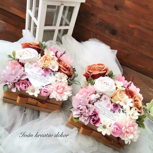 Szülőköszöntő ajándék szett, Szülőköszöntő virágbox, esküvő, Selyemvirág köszöntő - esküvő - emlék & ajándék - szülőköszöntő ajándék - Meska.hu