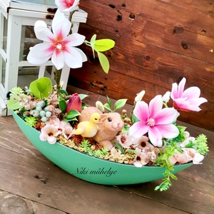 Magnólia dekoráció, Tavaszi asztaldísz, húsvéti kosár dekoráció, csónak dekor, Ünnepi díszek, dekorációk, Húsvéti díszek és dekorációk, Húsvéti virágos díszek, Mindenmás, MESKA