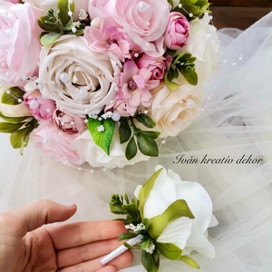 Gyöngyös pasztell Menyasszonyi csokor, örökcsokor, selyemvirág csokor kitűzővel - esküvő - menyasszonyi- és dobócsokor - Meska.hu