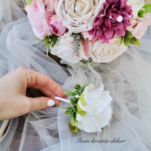 Gyöngyös Menyasszonyi csokor, örökcsokor, selyemvirág csokor kitűzővel, pasztell, nude csokor - esküvő - menyasszonyi- és dobócsokor - Meska.hu