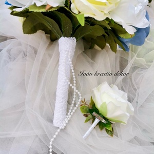 Gyöngyös Valami kék Menyasszonyi csokor, örökcsokor, selyemvirág csokor kitűzővel, - esküvő - menyasszonyi- és dobócsokor - Meska.hu