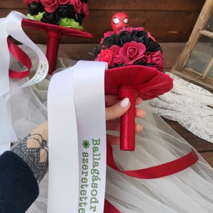 Ovis Ballagási csokor, pókember - otthon & életmód - virágdekoráció - virágok - virágcsokor - Meska.hu