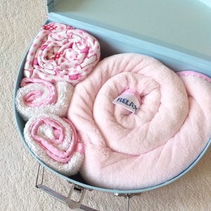 Babatextil rózsa MINI box bőröndben - Elefáni -  - Meska.hu