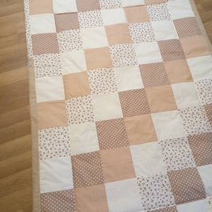 Felnőtt méretű patchwork paplan, takaró - Bézs virágos - otthon & életmód - lakástextil - felnőtt takaró, pléd - Meska.hu