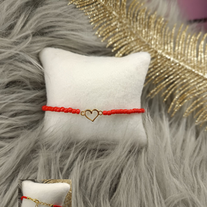 Piros szivecskés karkötő , Ékszer, Karkötő, Gyöngyös karkötő, , MESKA