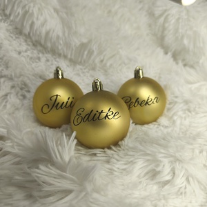 Karácsonyfagömb névvel matt arany - karácsony - karácsonyi lakásdekoráció - karácsonyfadíszek - Meska.hu