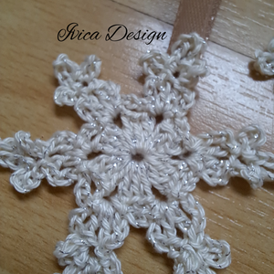 Aranyszálas Horgolt Hópihék - karácsony - karácsonyi lakásdekoráció - karácsonyfadíszek - Meska.hu