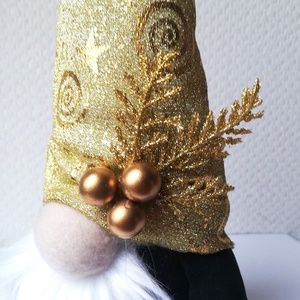 Arany sapkás ünnepi manó - karácsony - karácsonyi lakásdekoráció - karácsonyi manók, figurák - Meska.hu