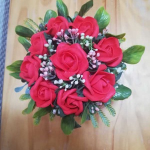 Vörös rózsás asztaldísz - otthon & életmód - dekoráció - asztal és polc dekoráció - asztaldísz - Meska.hu