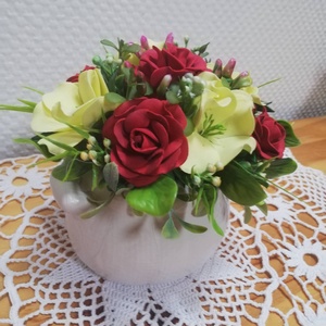 Virágos asztaldísz - otthon & életmód - virágdekoráció - virágdíszek - virágdísz kaspóban - Meska.hu