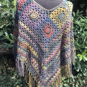 Jazzy Őszidő mandala poncsó egyedi horgolt Poncsó 40-46 - ruha & divat - női ruha - poncsó - Meska.hu