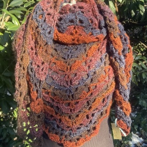 Őszi szonáta horgolt kendő, sálkendő - ruha & divat - sál, sapka, kendő - kendő - Meska.hu