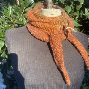 Sütőtök kézzel kötött sál  - Meska.hu