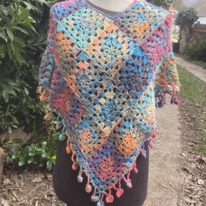 Jazzy Extra Szivárvány Tündér  Poncsó horgolt mandala poncsó - ruha & divat - női ruha - poncsó - Meska.hu