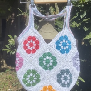 Szivárvány horgolt táska, fesztivál táska - táska & tok - kézitáska & válltáska - válltáska - Meska.hu