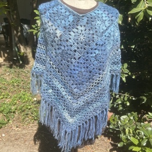Felhőtánc horgolt poncsó - Meska.hu