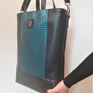 Rochelle különleges mintájú fekete-petrolkék műbőr crossbody / válltáska - táska & tok - kézitáska & válltáska - válltáska - Meska.hu