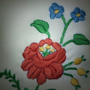 Korall Kalocsa hímzett terítő -  - Meska.hu