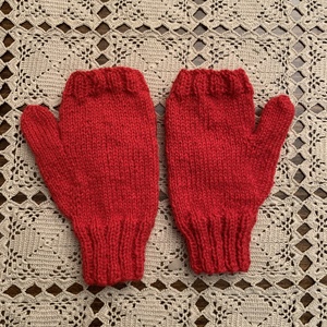 Kötött kesztyű - Meska.hu