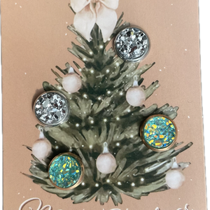 Cabochon stílusú fülbevalók karácsonyi csomagolásban - ékszer - fülbevaló - pötty fülbevaló - Meska.hu