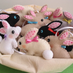 Filc húsvéti dekorációs csomag-nyuszikák(5db) - ünnepi díszek, dekorációk - húsvéti díszek és dekorációk - húsvéti tojásfadíszek - Meska.hu