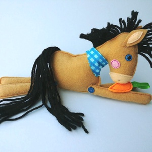 Cuki filcpaci répával foglalva vendeg287358 részére - játék & sport - plüssállat & játékfigura - ló - Meska.hu