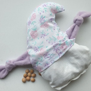 Manócska- cseresznyemag párna (lila-virágos) - játék & sport - plüssállat & játékfigura - manó - Meska.hu