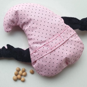 Manócska- cseresznyemag párna (rózsaszín-pöttyös) - játék & sport - plüssállat & játékfigura - manó - Meska.hu