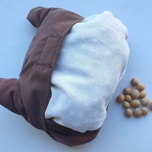 Maci buksi- meggymag párna - szépségápolás - egészségmegőrzési kellékek - meggymagpárna - Meska.hu