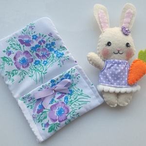 Apróságok szundizsákban- cuki nyuszilány répával - játék & sport - plüssállat & játékfigura - nyuszi - Meska.hu