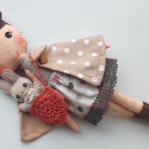 Sugi- öltöztethető  textilbaba pinduri nyuszival és kiegészítőkkel - AZONNAL VIHETŐ! - Meska.hu