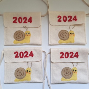 Csigás ballagó tarisznya Ovis/bölcsis ballagó tarisznya - választható mintával! - táska & tok - kézitáska & válltáska - tarisznya - Meska.hu