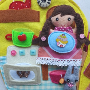 Mia muffin házikója- játszókönyv babával, kisnyuszival és rengeteg tépőzáras pakolgatni valóval ( AZONNAL VIHETŐ!) - baba - mama - baba játékok - textilkönyv & babakönyv - Meska.hu