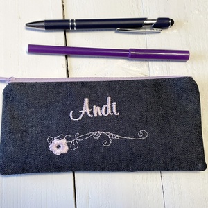 Farmer névre szóló hímzett tolltartó / kozmetikai tároló - otthon & életmód - papír, írószer - tolltartó & ceruzatekercs - Meska.hu