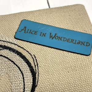 Alice in Wonderland - Alice csodaországban - határidőnapló - 2026 - otthon & életmód - papír, írószer - jegyzetfüzet & napló - Meska.hu