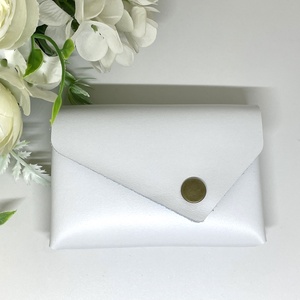 Valódi bőr zsebkendőtartó - hófehér - Meska.hu