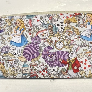 Alice Csodaország neszesszer � saját nyomtatású mintával, Táska & Tok, Neszesszer, Fotó, grafika, rajz, illusztráció, Varrás, MESKA