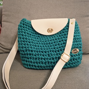 ,,Zöld tavaszváró, Táska & Tok, Kézitáska & válltáska, Válltáska, Horgolás, Varrás, MESKA