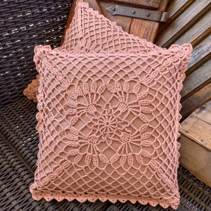 2 db. púder színű párnahuzat horgolt mintával - otthon & életmód - lakástextil - párna & párnahuzat - Meska.hu