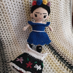 Horgolt Frida - Öltöztethető - játék & sport - baba & babaház - baba - Meska.hu