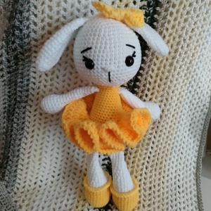 Fodros szoknyás nyúllány - Horgolt, Játék & Sport, Plüssállat & Játékfigura, Nyuszi, Horgolás, MESKA