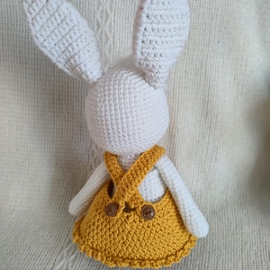 Nyúllány - Horgolt - játék & sport - plüssállat & játékfigura - nyuszi - Meska.hu