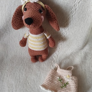 Kutyalány - Horgolt - játék & sport - plüssállat & játékfigura - kutya - Meska.hu