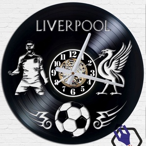 Falióra bakelitlemezből készítve - Liverpool #3 - Meska.hu